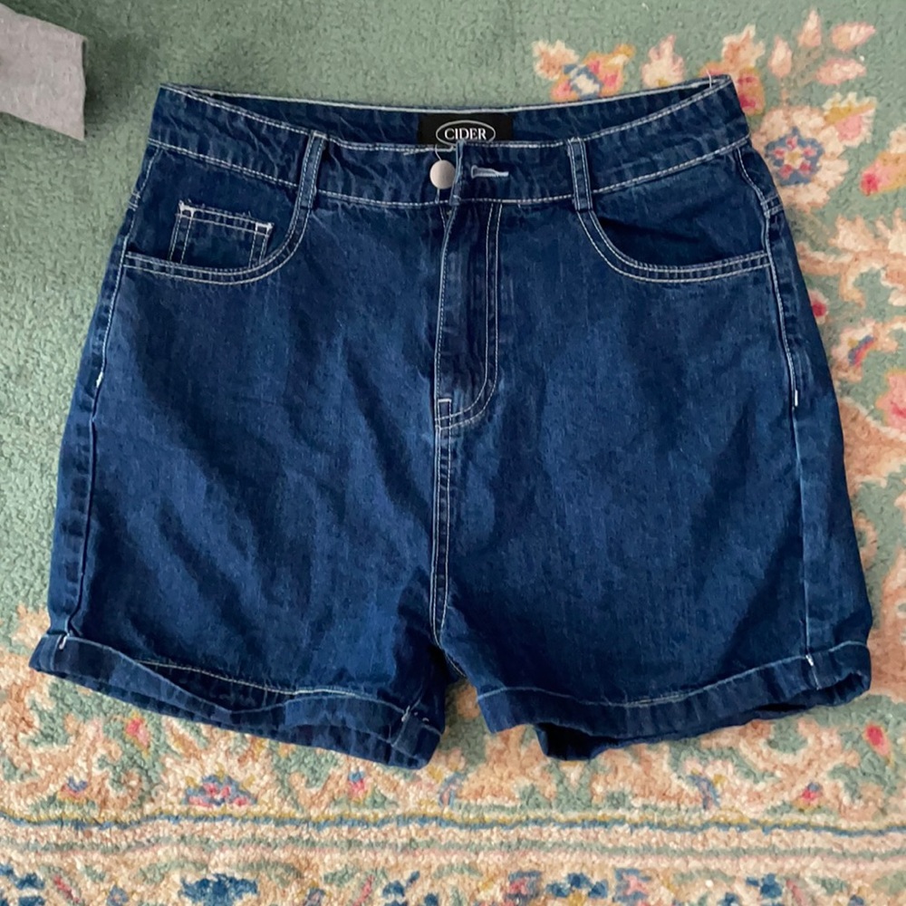 Cider/hearts/shorts